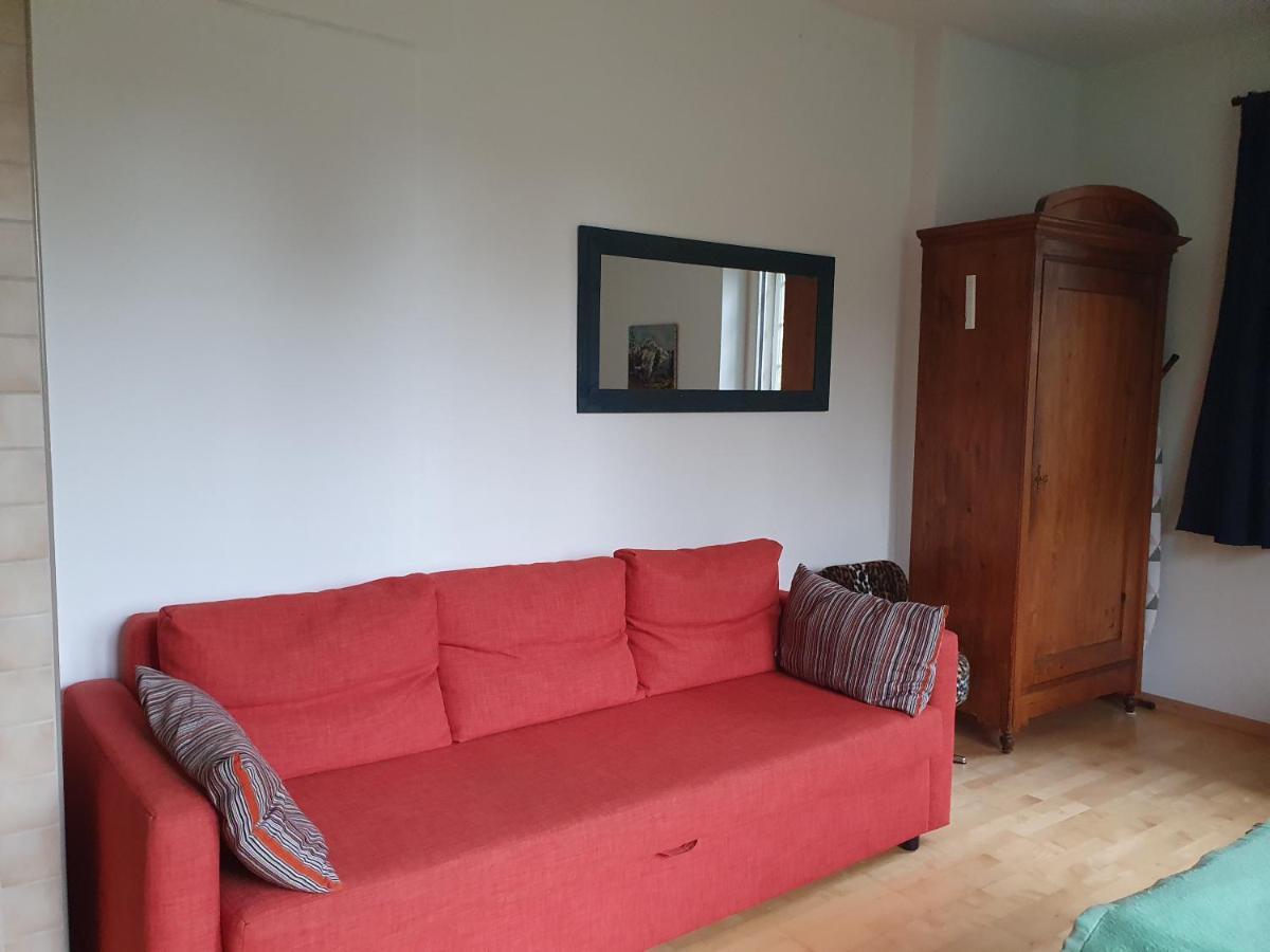 Zentral Gelegene Wohnung Mit Grossem Garten Entrelagos Exterior foto