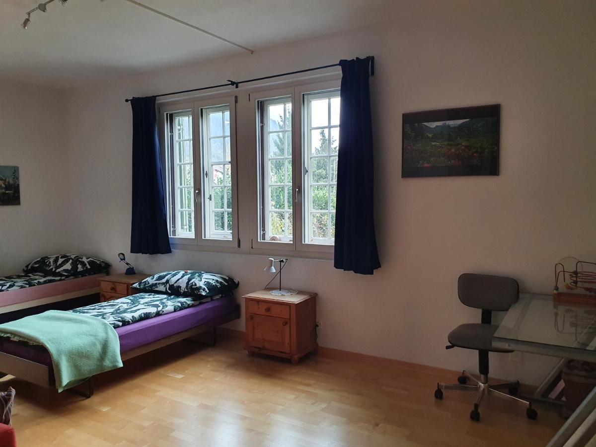 Zentral Gelegene Wohnung Mit Grossem Garten Entrelagos Exterior foto