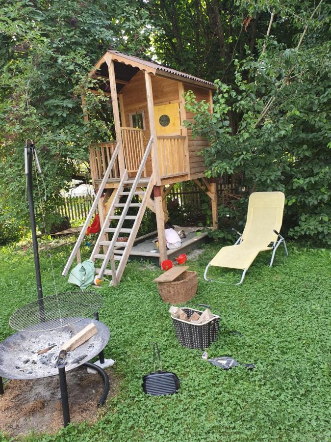 Zentral Gelegene Wohnung Mit Grossem Garten Entrelagos Exterior foto