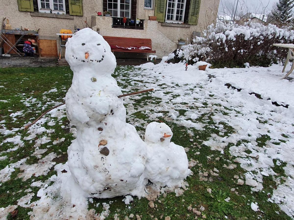Zentral Gelegene Wohnung Mit Grossem Garten Entrelagos Exterior foto